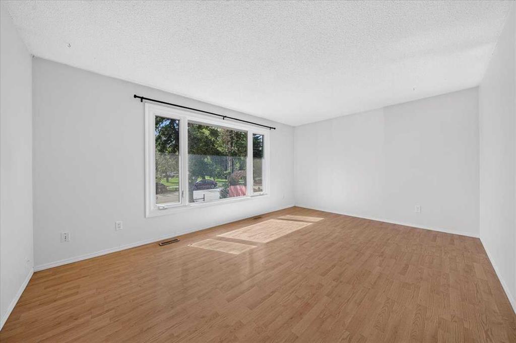 Picture for 1424 11 Avenue SE
