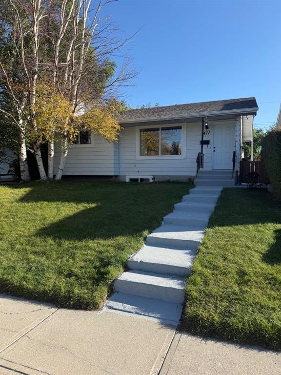 Picture for 471 78 Avenue NE