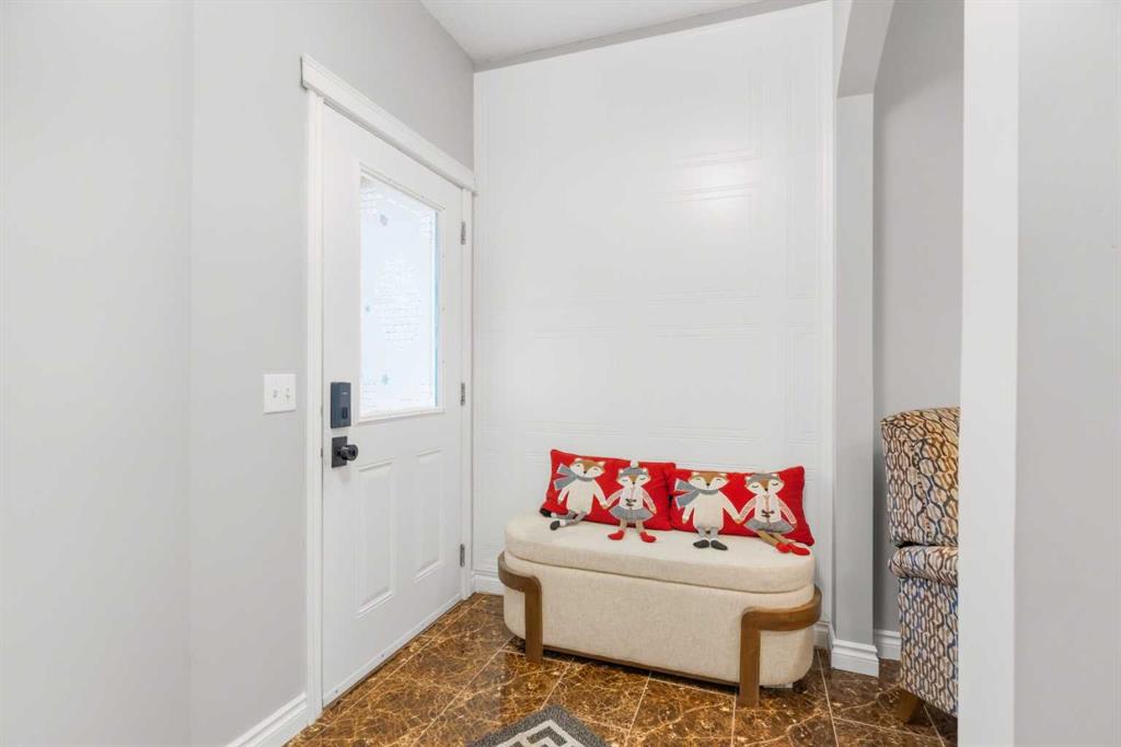Picture for 126 Saddlecrest Way NE