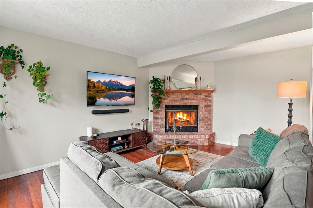 Picture for 194 Rundleview Close NE