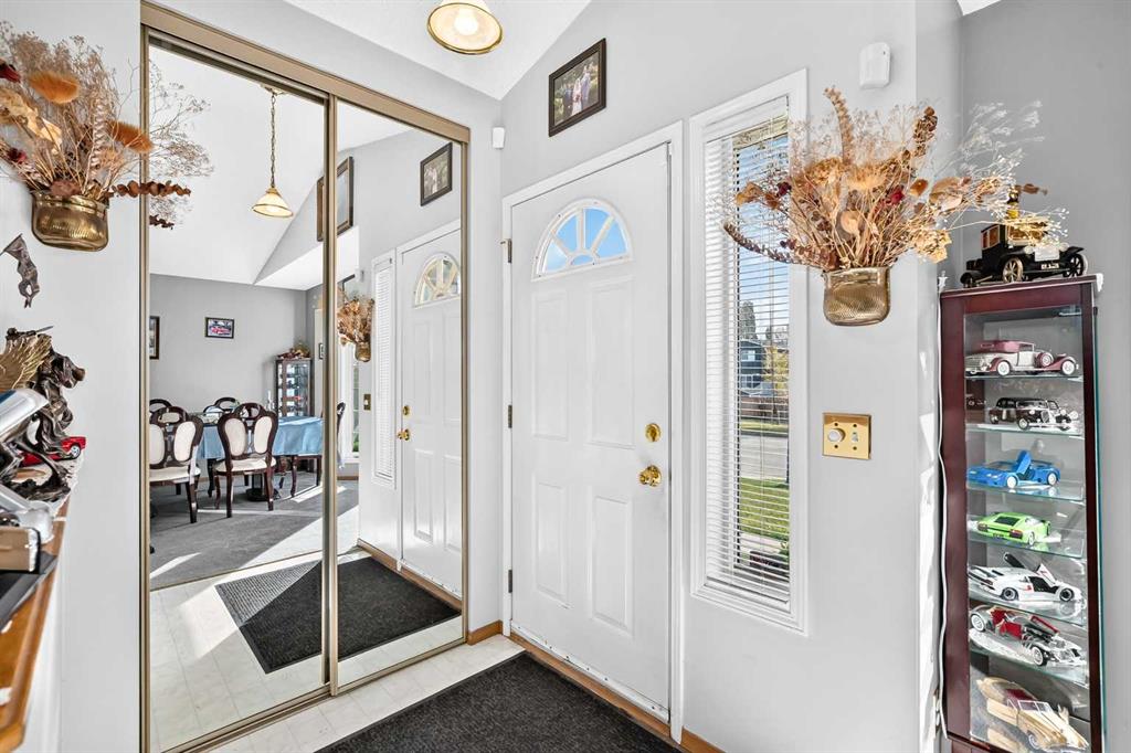 Picture for 82 Riverglen Drive SE