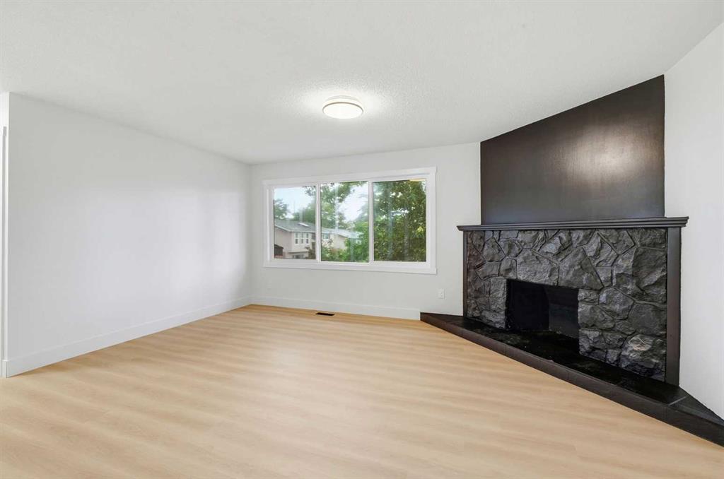 Picture for 724 55 Street SE
