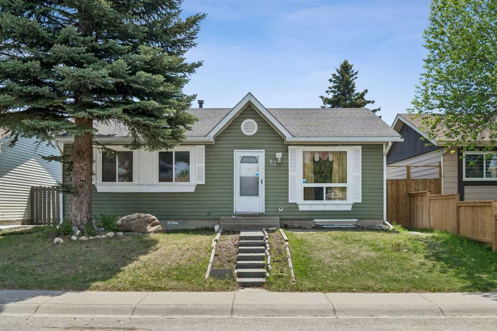 Picture for 83 Appletree Close SE