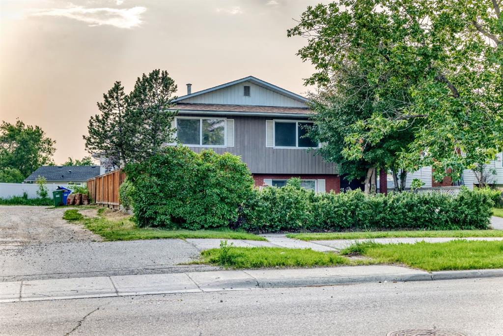 Picture for 2703 60 Street NE