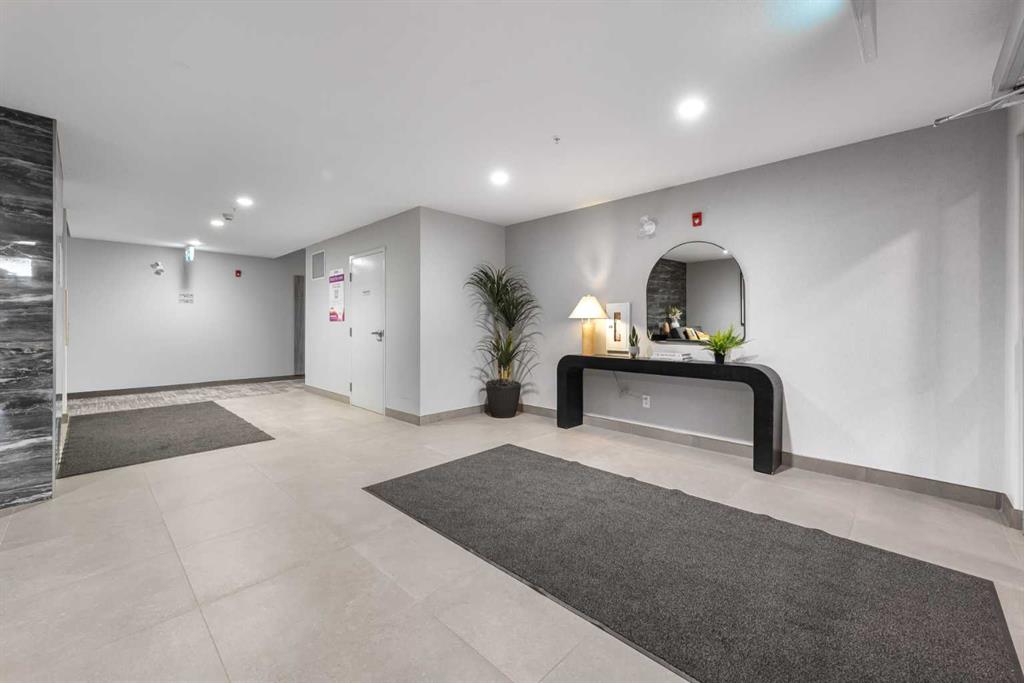 Picture for 105, 150 Shawnee Square SW