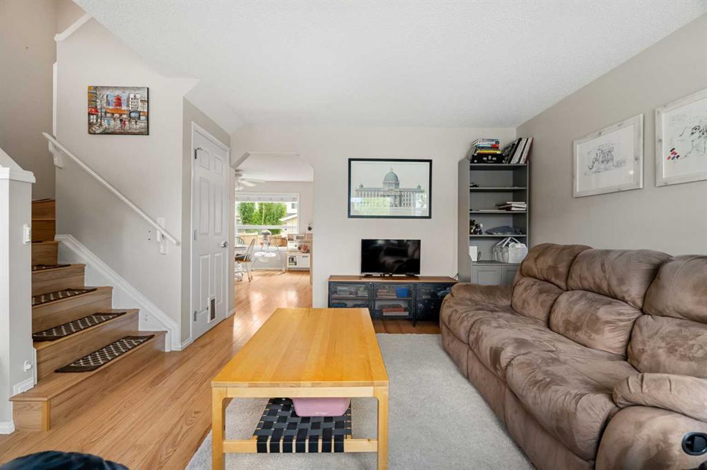 Picture for 172 Citadel Bluff Close NW