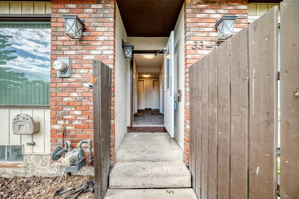 Picture for 33, 175 Manora Place 