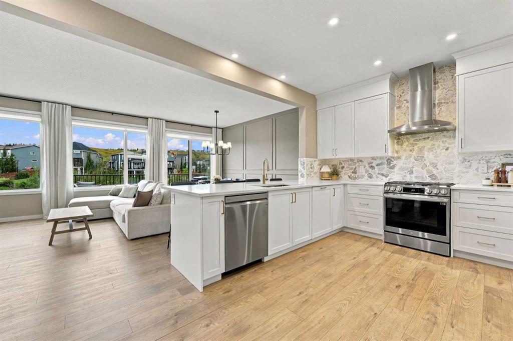 Picture for 186 Cranbrook Park SE