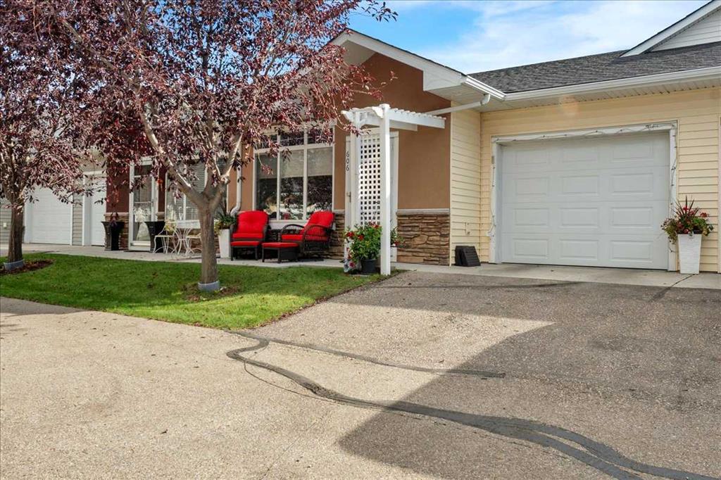 Picture for 606 Sunvale Crescent NE