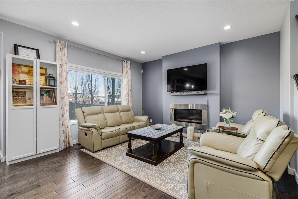 Picture for 52 Cooperstown Place SW