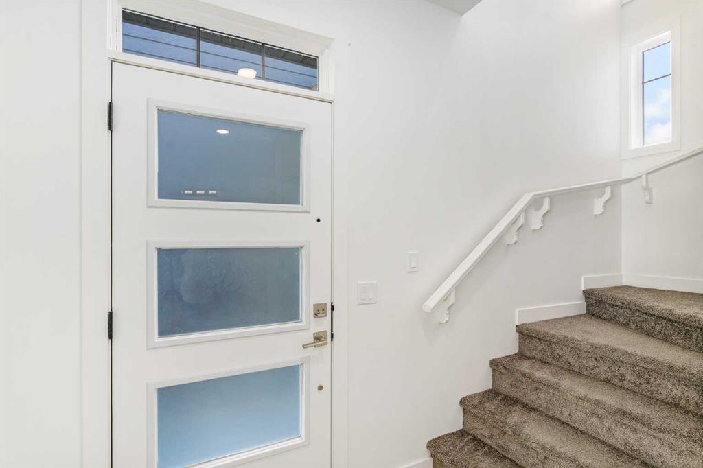 Picture for 135 Legacy Glen Parade SE