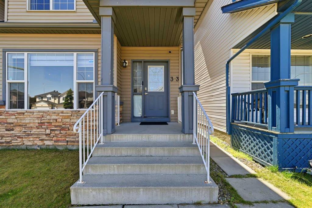 Picture for 33 Saddlecrest Close NE