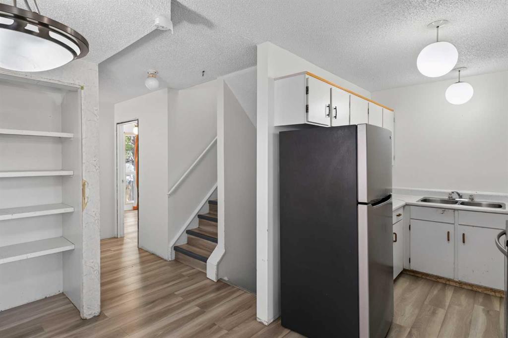 Picture for 558 Whitehill Place NE