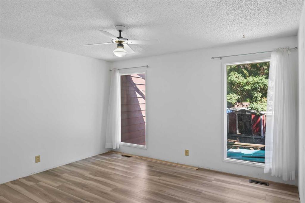 Picture for 558 Whitehill Place NE