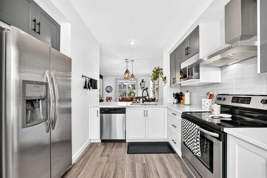 Picture for 162 Silverado Boulevard SW