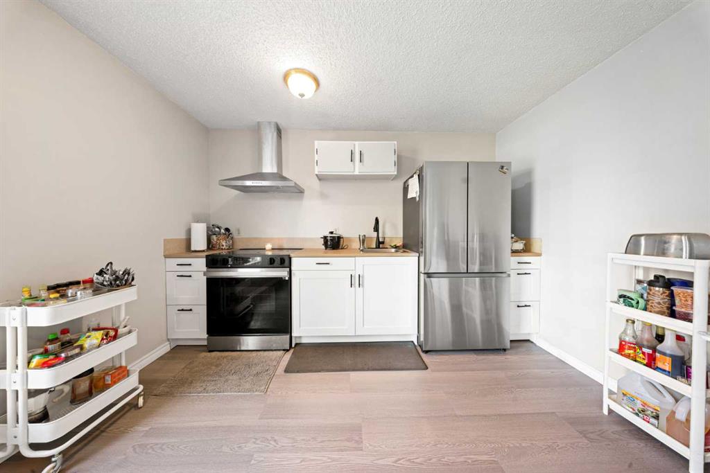 Picture for 32 Shawmeadows Road SW