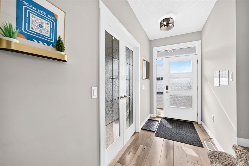 Picture for 166 Howse Common NE