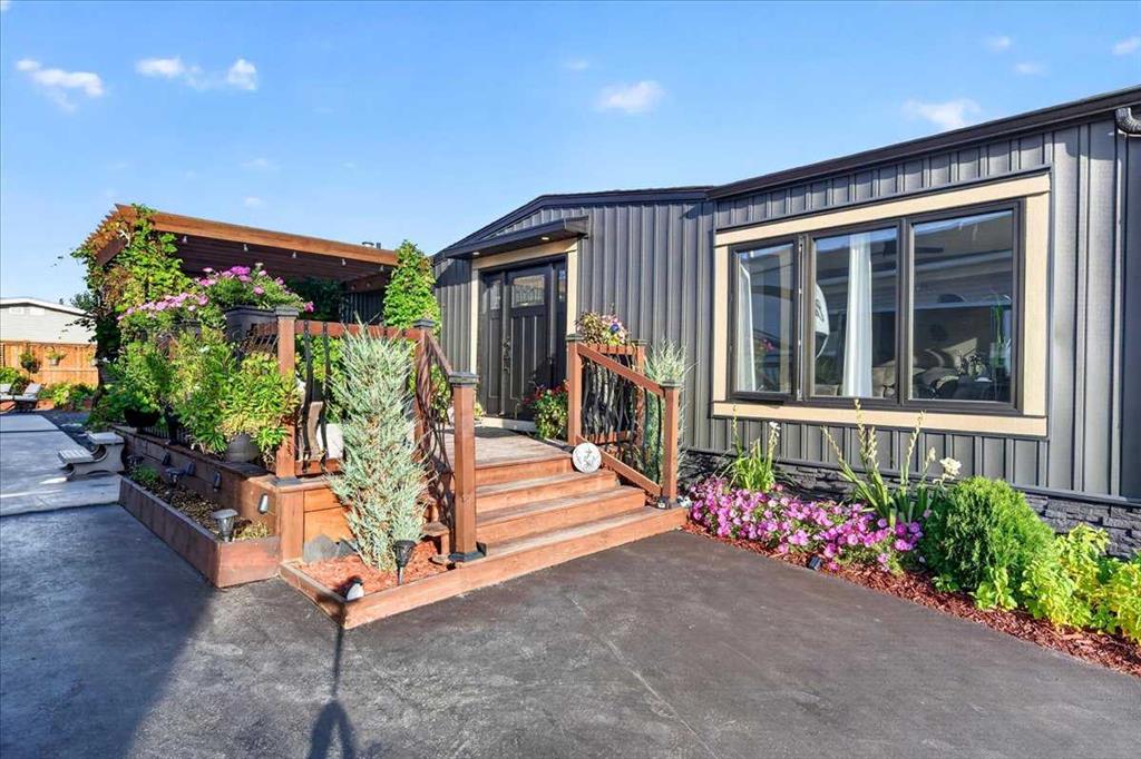 Picture for 212 Spring Haven Close SE