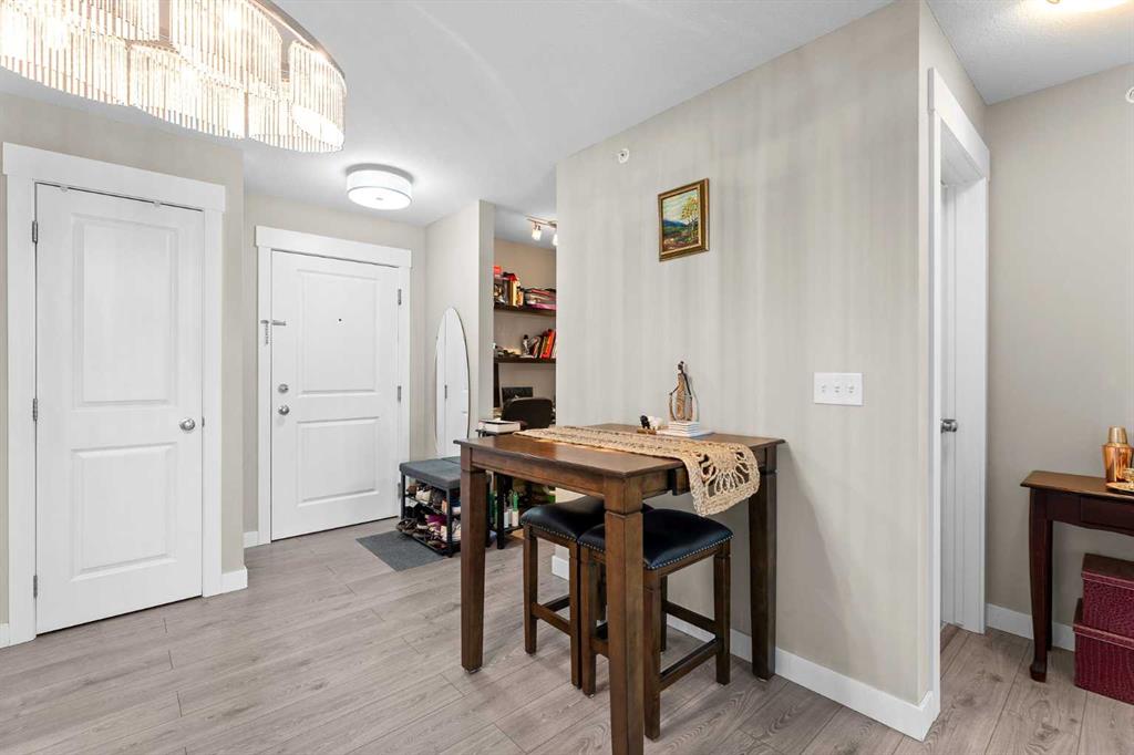 Picture for 3407, 11 Mahogany Row SE