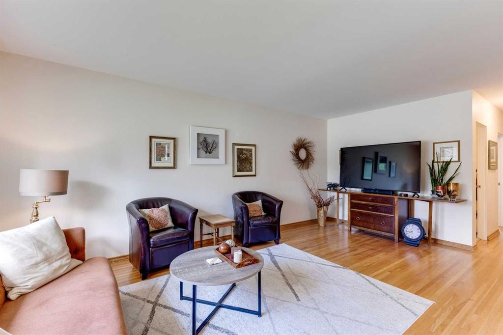 Picture for 1333 Rosehill Drive NW