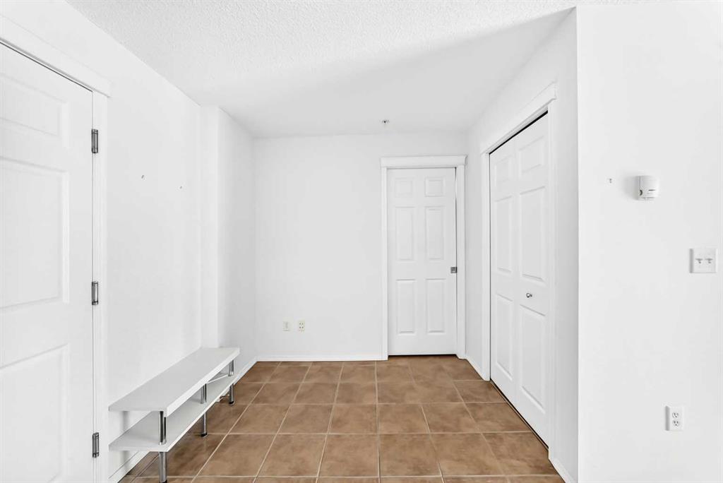 Picture for 9205, 70 Panamount Drive NW