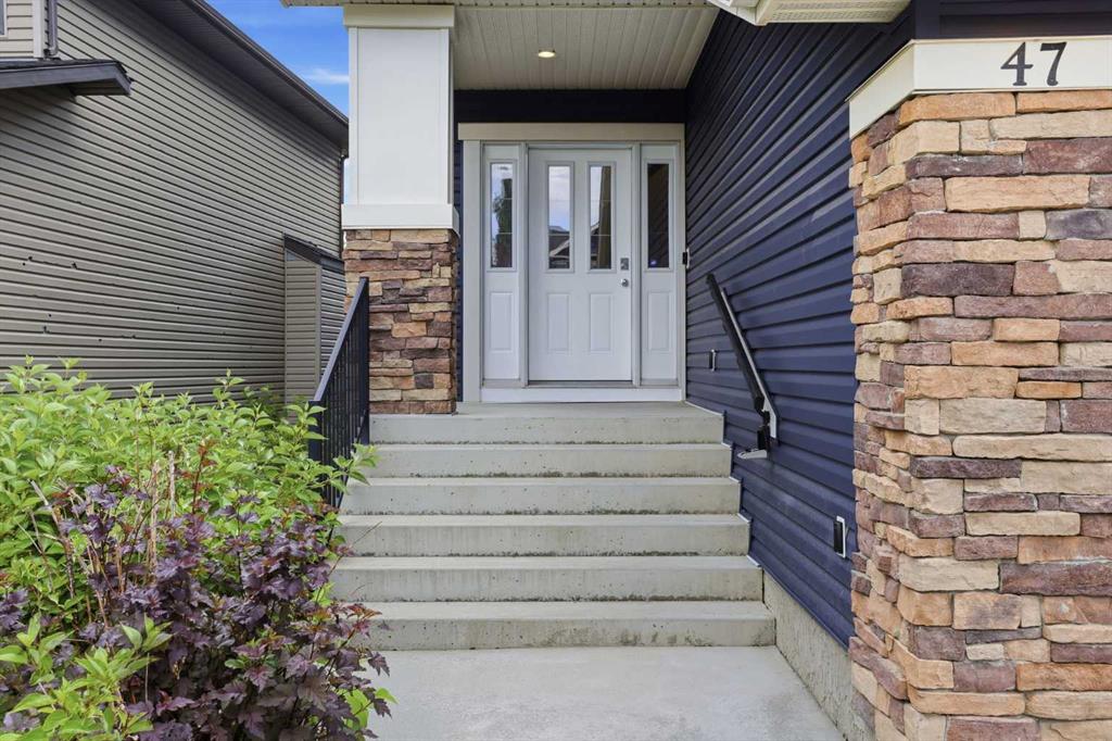 Picture for 47 Evanspark Circle 