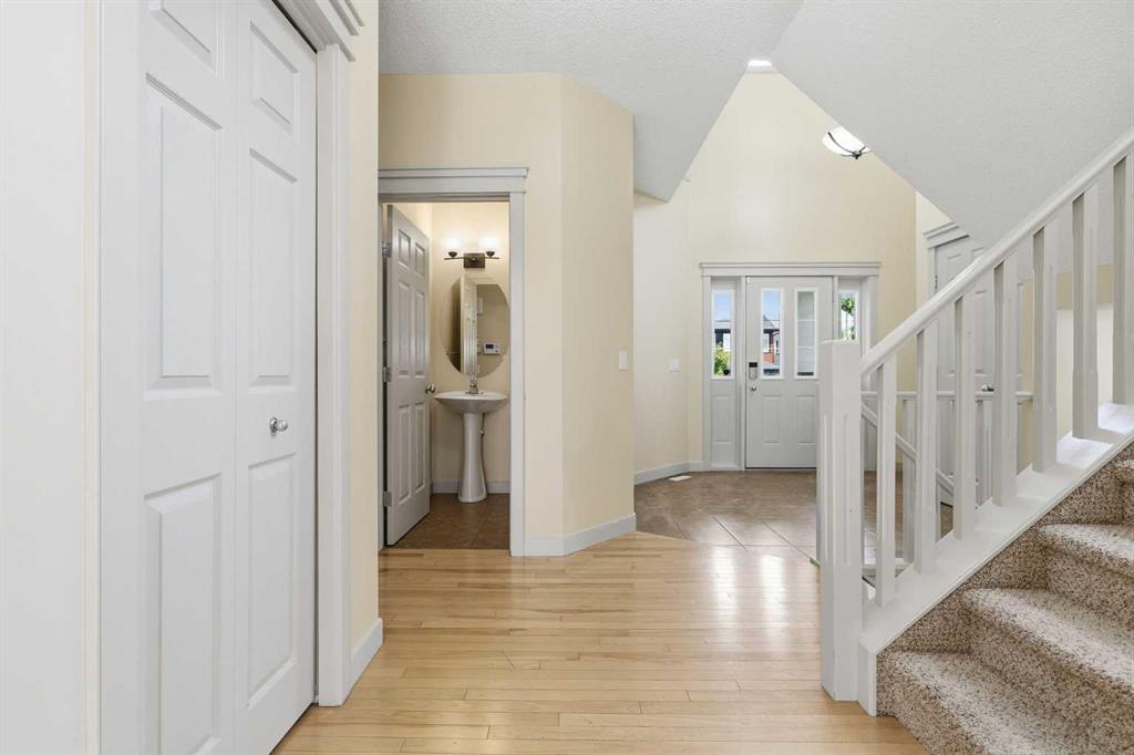 Picture for 47 Evanspark Circle 