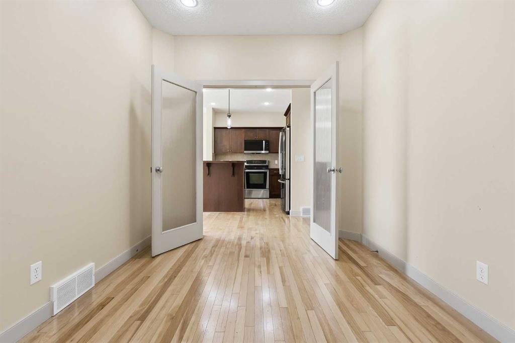 Picture for 47 Evanspark Circle 