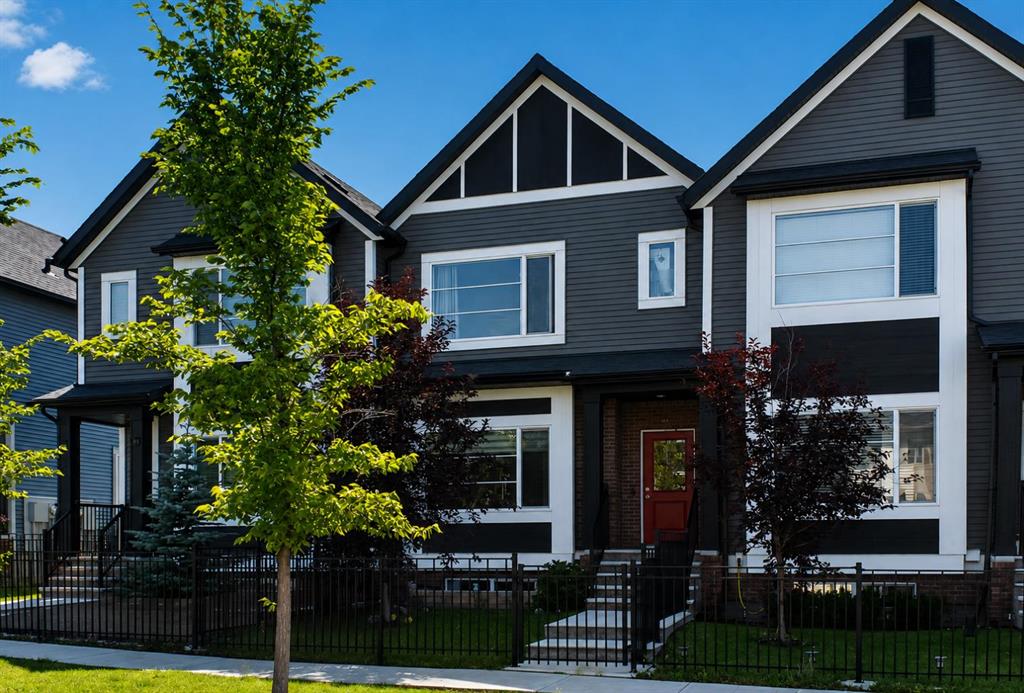 Picture for 1079  Lanark Boulevard SE