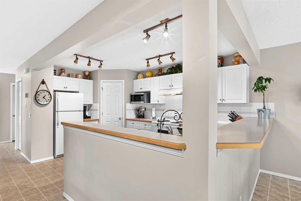Picture for 267 Taravista Street NE