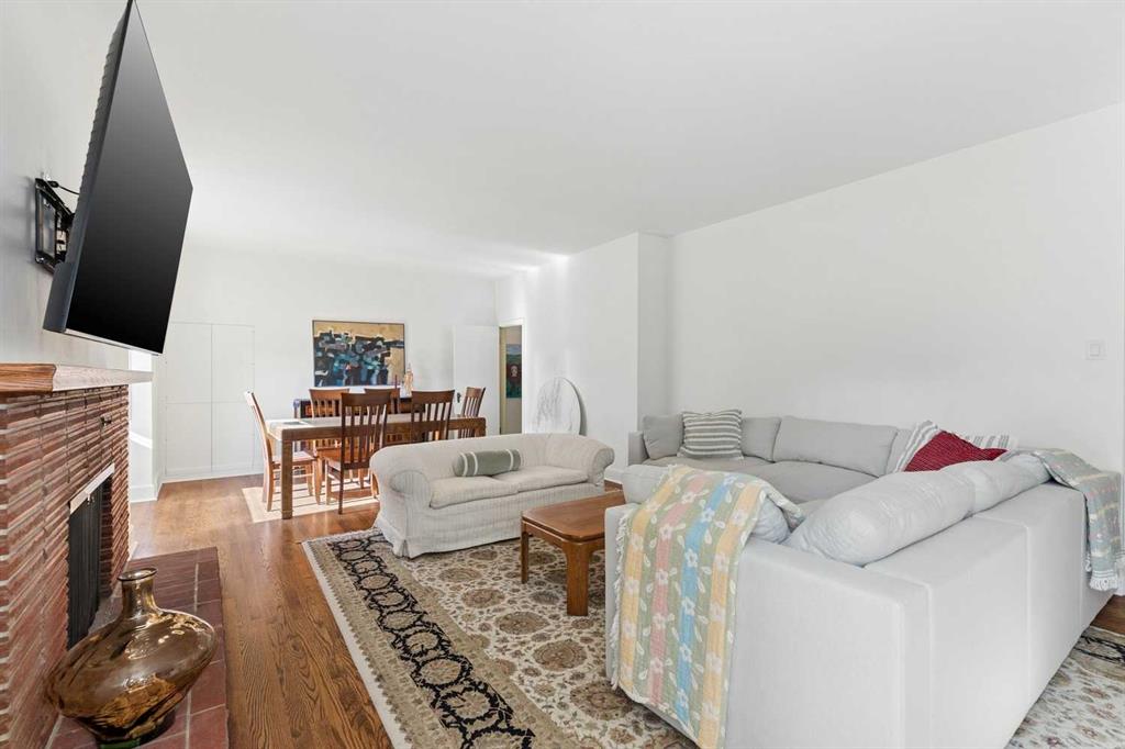 Picture for 3025 Roxboro Glen Road SW