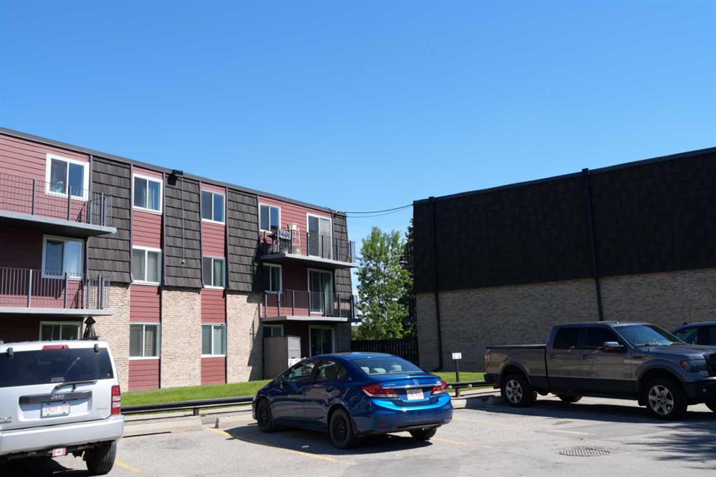 Picture for 17C, 80 Galbraith Drive SW