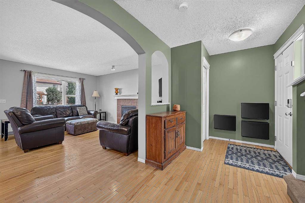 Picture for 960 Copperfield Boulevard SE