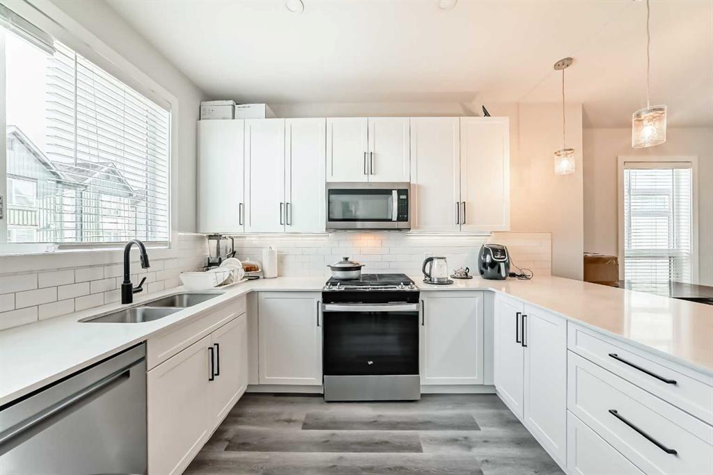 Picture for 30 Evanscrest Park NW