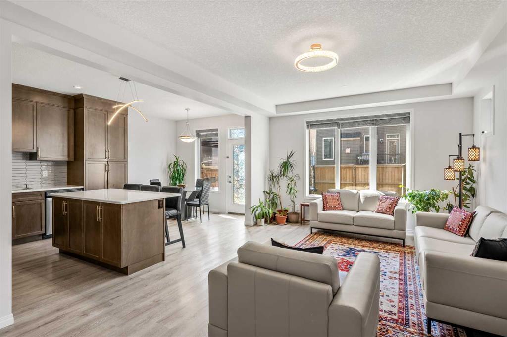 Picture for 192 Carrington Crescent NW