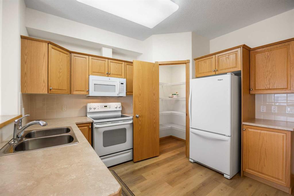 Picture for 2458, 151 Country Village Road NE
