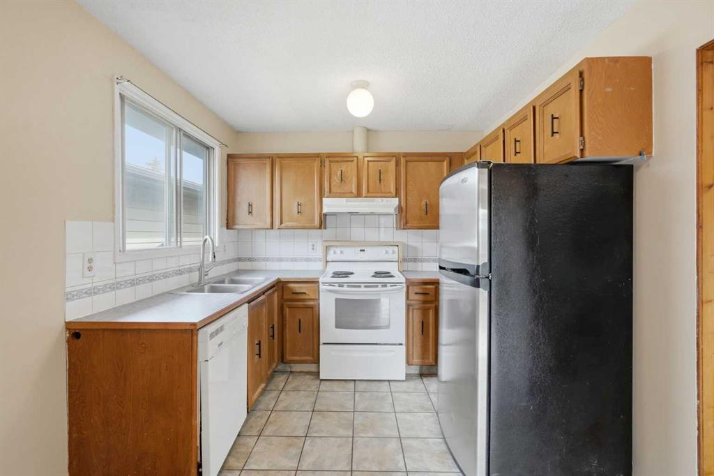 Picture for 2706 46 Street SE