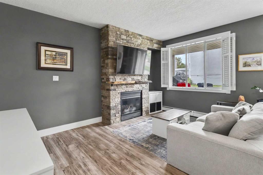 Picture for 101, 3501 15 Street SW