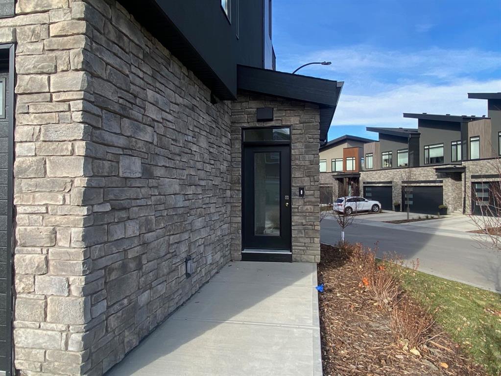 Picture for 259 Royal Elm Road NW