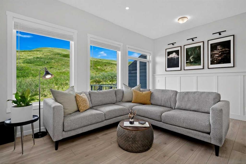 Picture for 228 Cranbrook Square SE