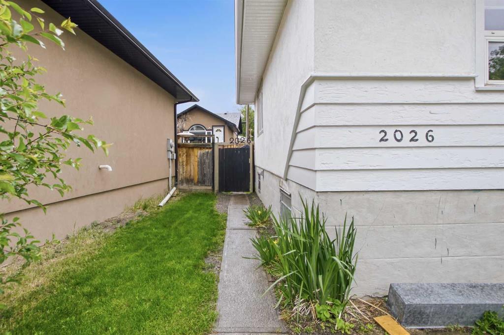 Picture for 2026 27 Street SE
