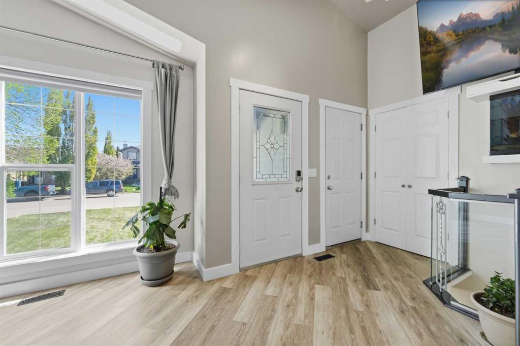 Picture for 206 Highwood Village Place NW
