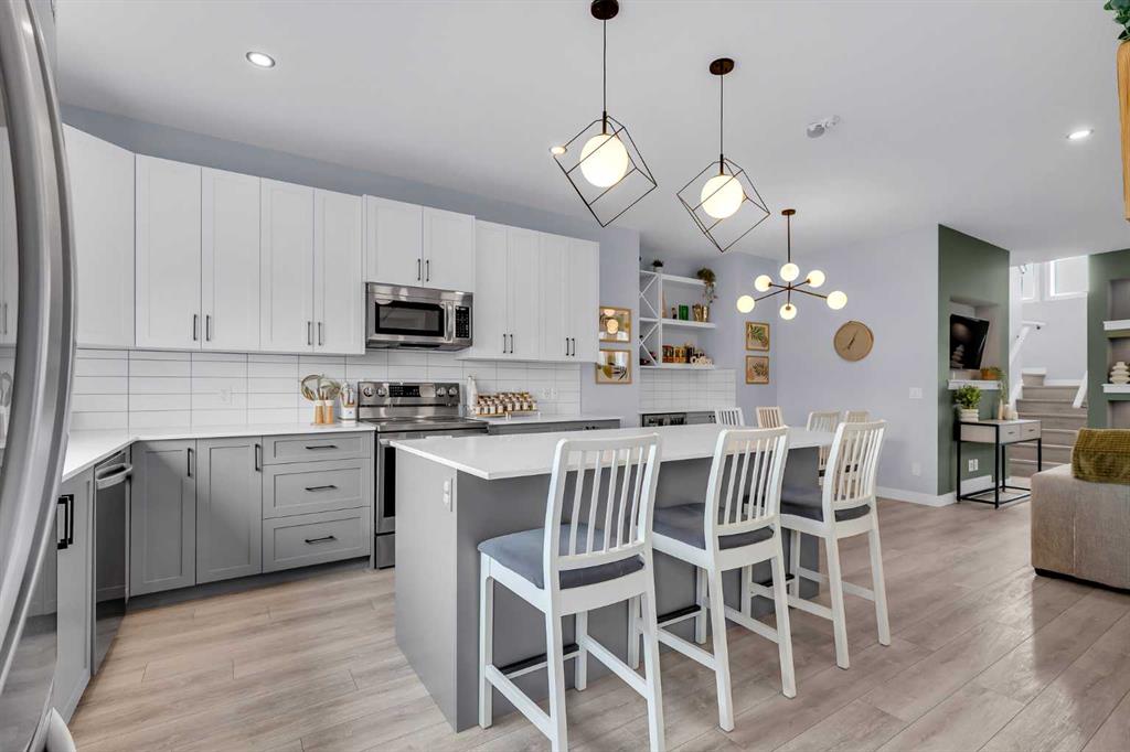 Picture for 228 Hillcrest Road SW