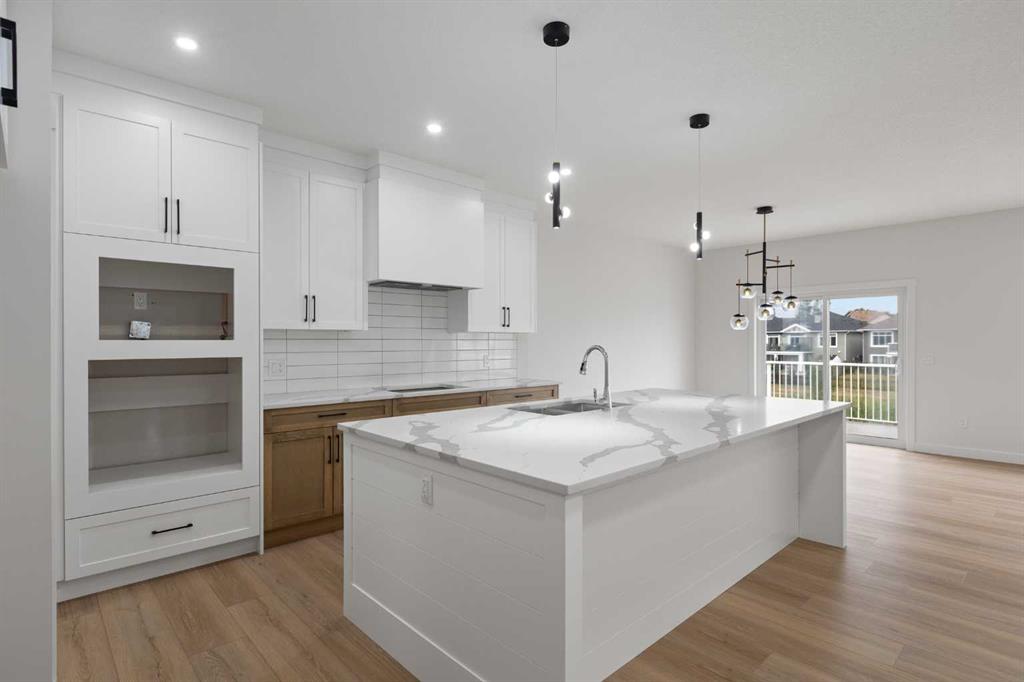 Picture for 425 Montrose Green SE