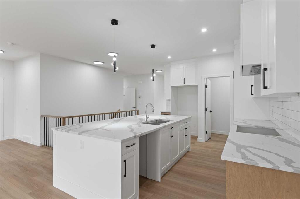 Picture for 425 Montrose Green SE