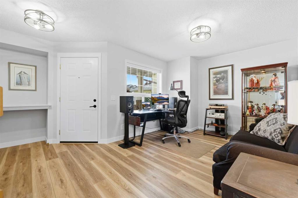Picture for 72 Arbour Crest Road NW
