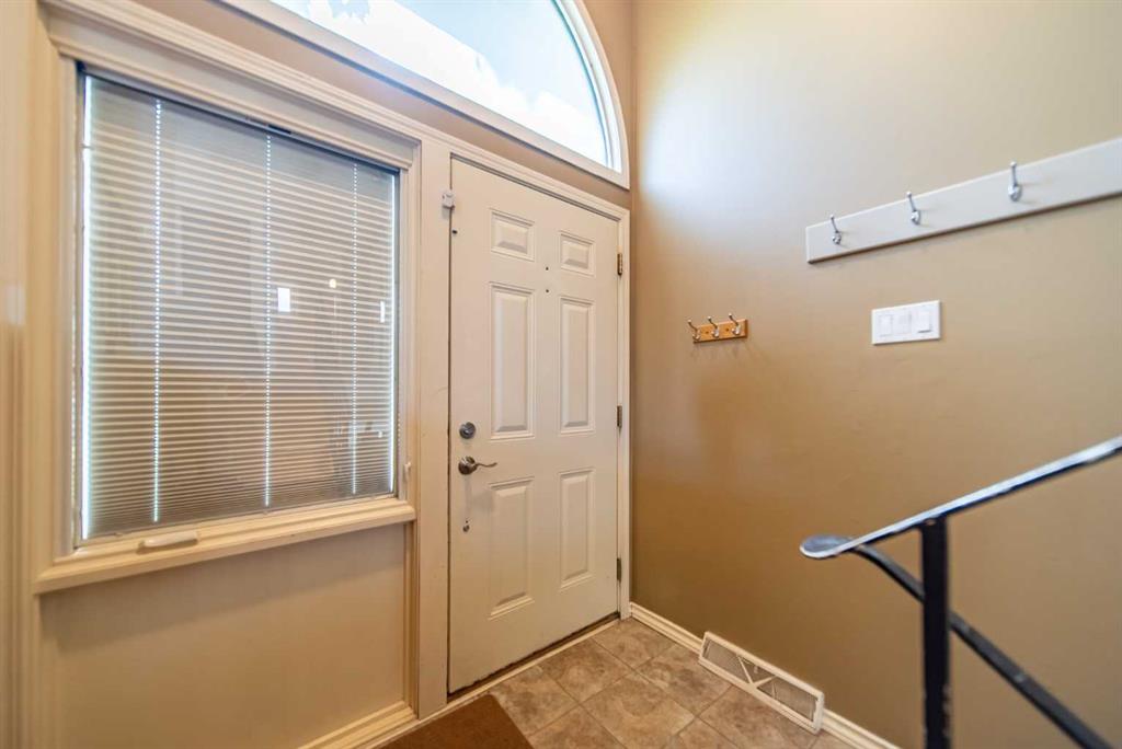 Picture for 532 Willow Park Drive SE