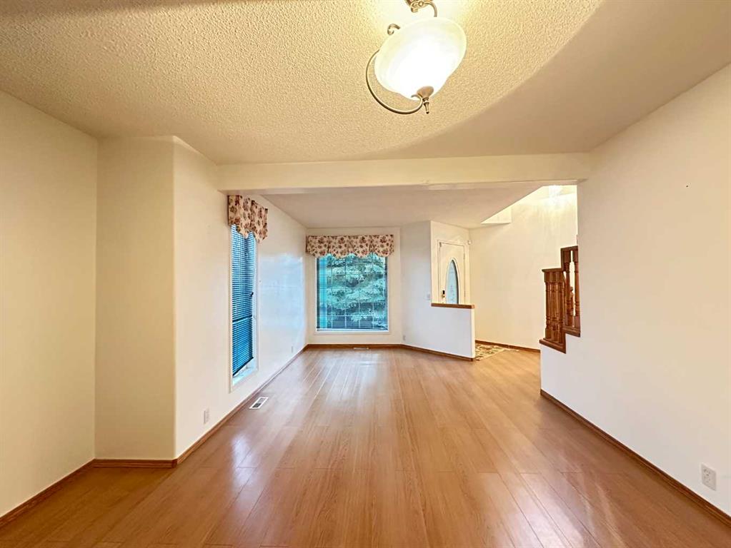 Picture for 70 Schooner Close NW