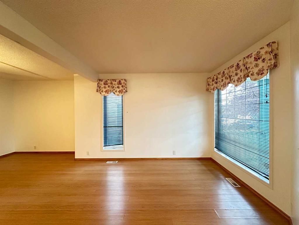 Picture for 70 Schooner Close NW