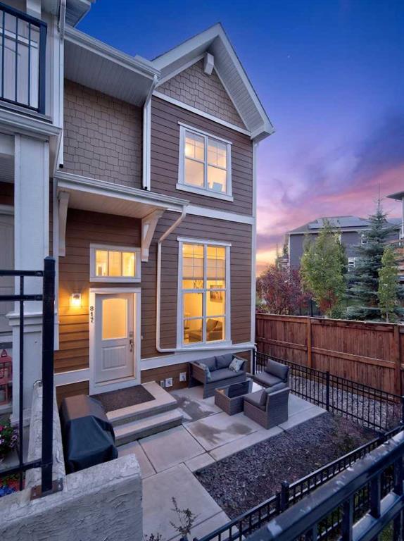 Picture for 817 Cranbrook Walk SE